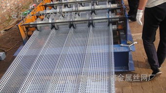 淮南電廠防風抑塵網 噴漆鋼板擋風墻 儲煤場防護網圖片 高清大圖 谷瀑環保